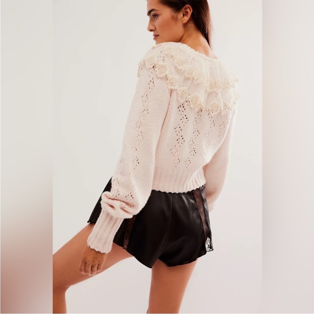 FREE PEOPLE Hold Me Closer Pink Pearl
Sweater - Picture 2 of 8